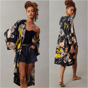 Bel Kazan $305 Crane Printed Kimono One Size